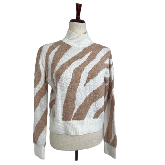 William Rast Zebra Print Mock Neck Sweater. Tan/White. Size XS. #599 NWT - Picture 1 of 7